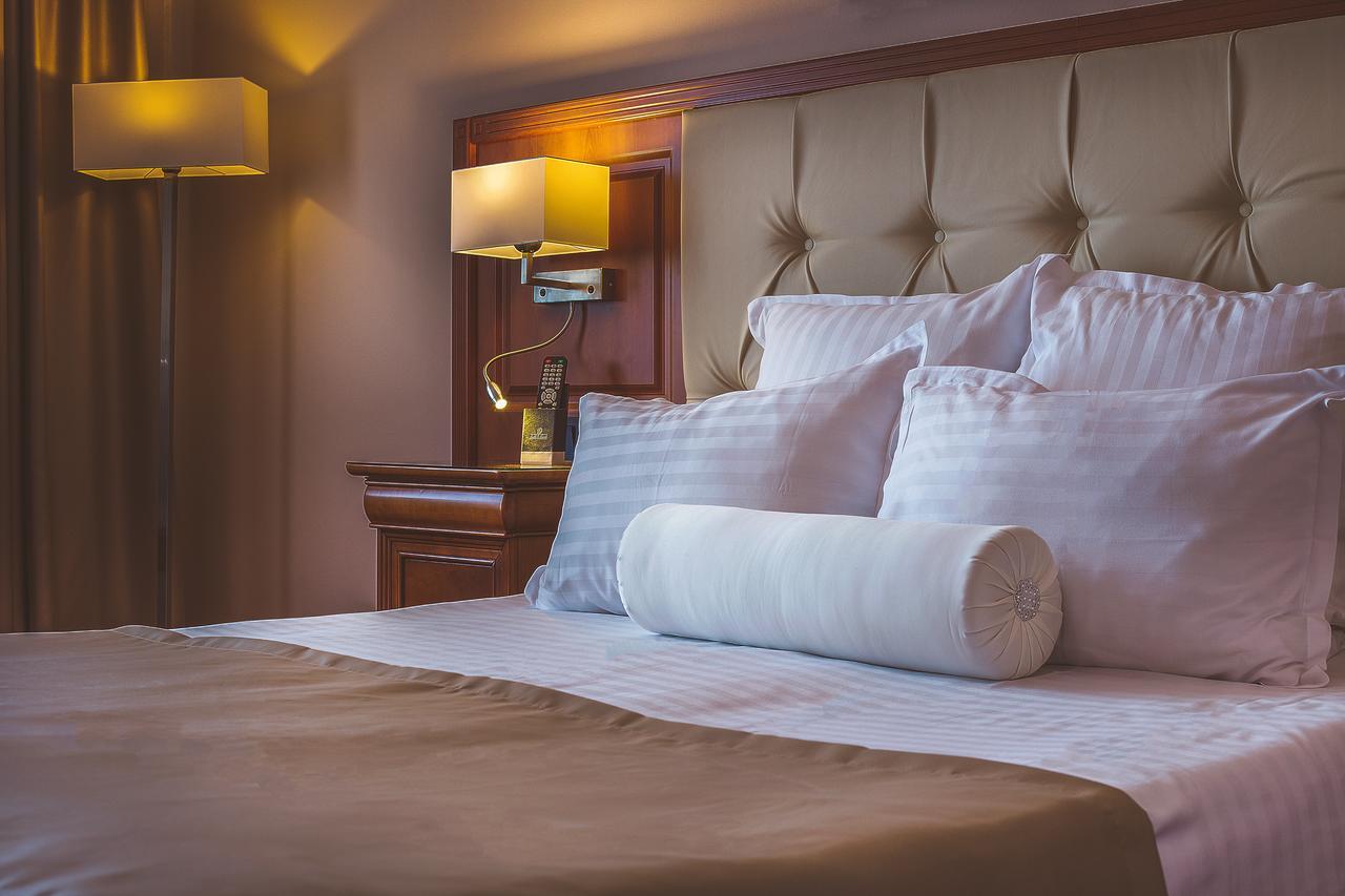 Hotel Athos R.M.T. Cluj-Napoca Room photo