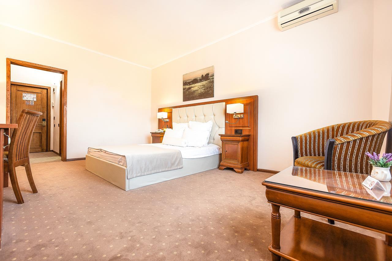 Hotel Athos R.M.T. Cluj-Napoca Room photo